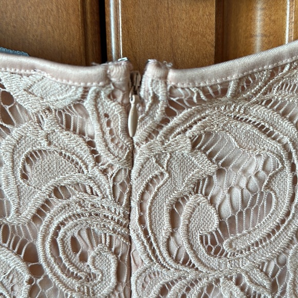 Adrianna Papell Blush colored top - Picture 4 of 6